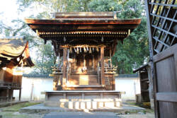 写真５　古宮神社の本殿