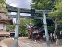 写真2_銅製鳥居(アップ)