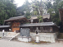 写真3　奥石神社本殿 