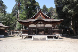 写真2　油日神社拝殿