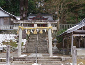 写真2 日野町日枝神社の石鳥居